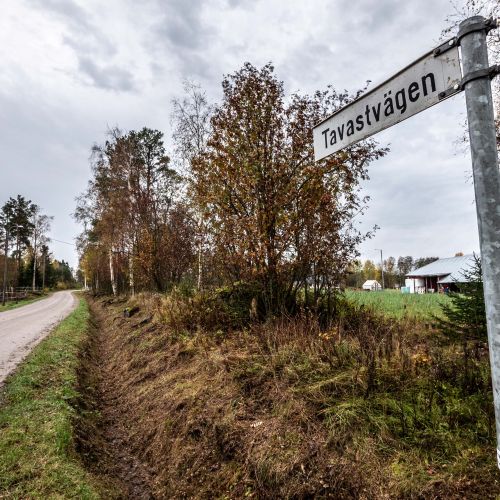 Tavastintie sijaitsee keskeisellä paikalla Uudenkaarlepyyn Sokaluodon kylässä.